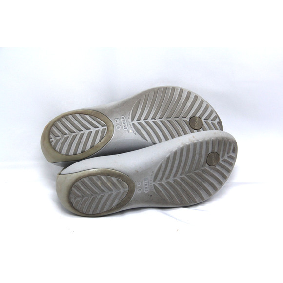 Crocs Serena Embellish Sandals Women's Size 6 Flip Flop Gray Thong Comfort - Picture 5 of 6